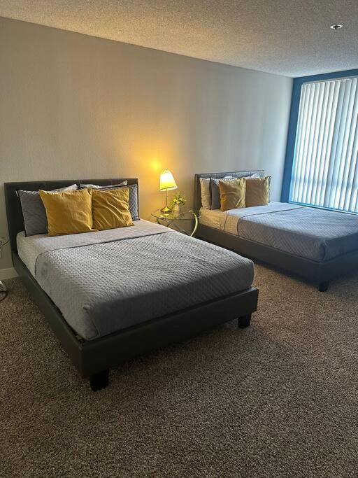 Two Bedroom Hollywood Apartment Los Angeles Extérieur photo